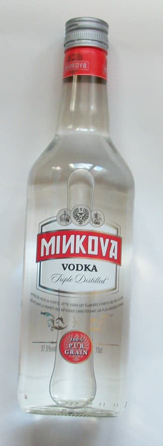 MIИKOVA Vodka - minkova - triple distilled * -100% pur grain * triple distillation packshot