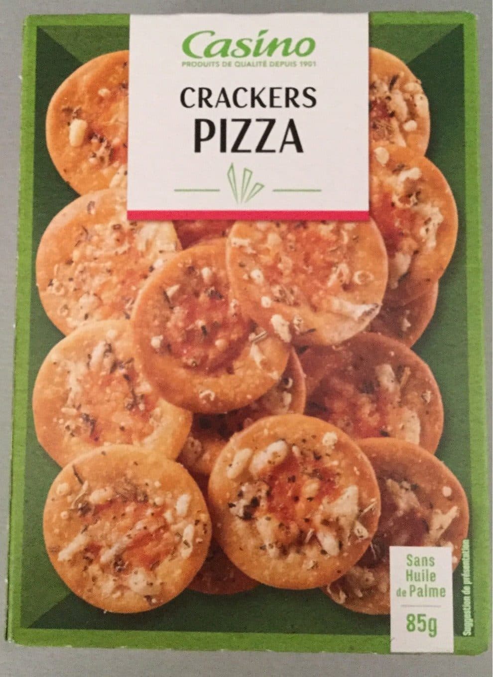 Casino Crackers pizza packshot