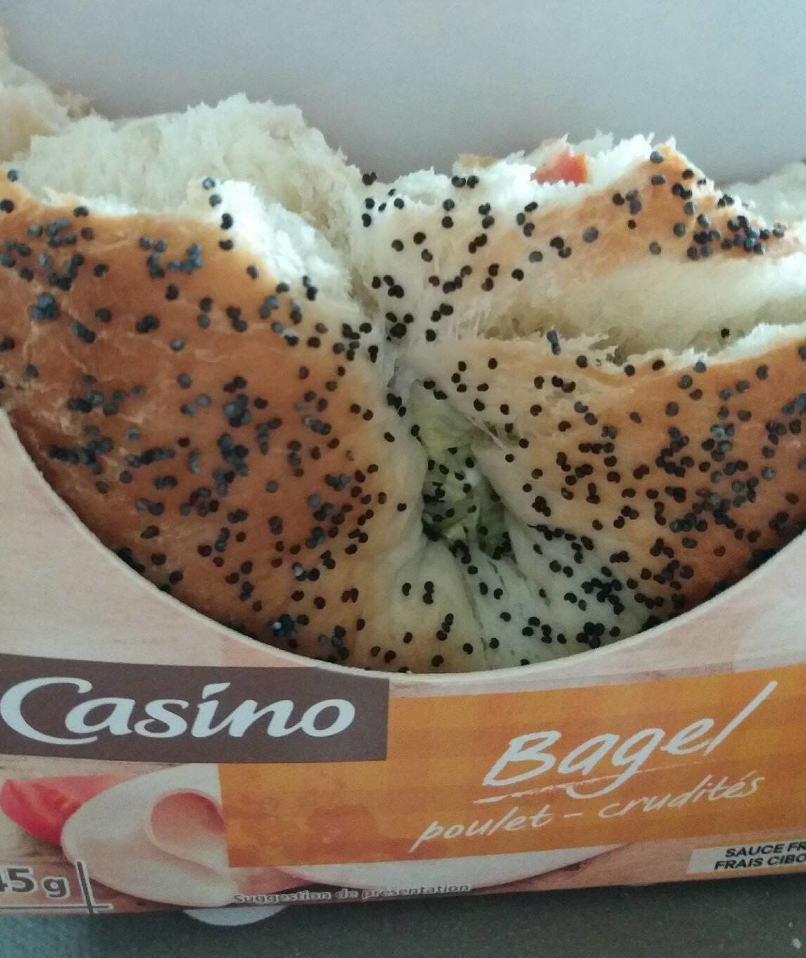 Casino bagel poulet crudités sauce fromage frais ciboulette packshot