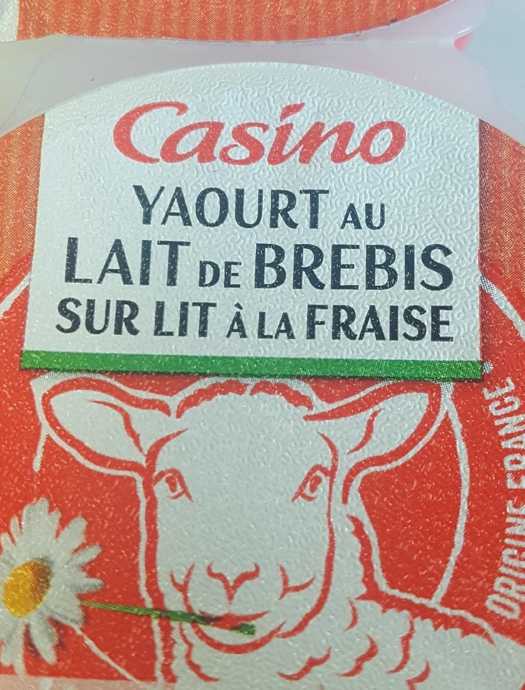 Casino Yaourt lait brebis sur lait à la fraise packshot