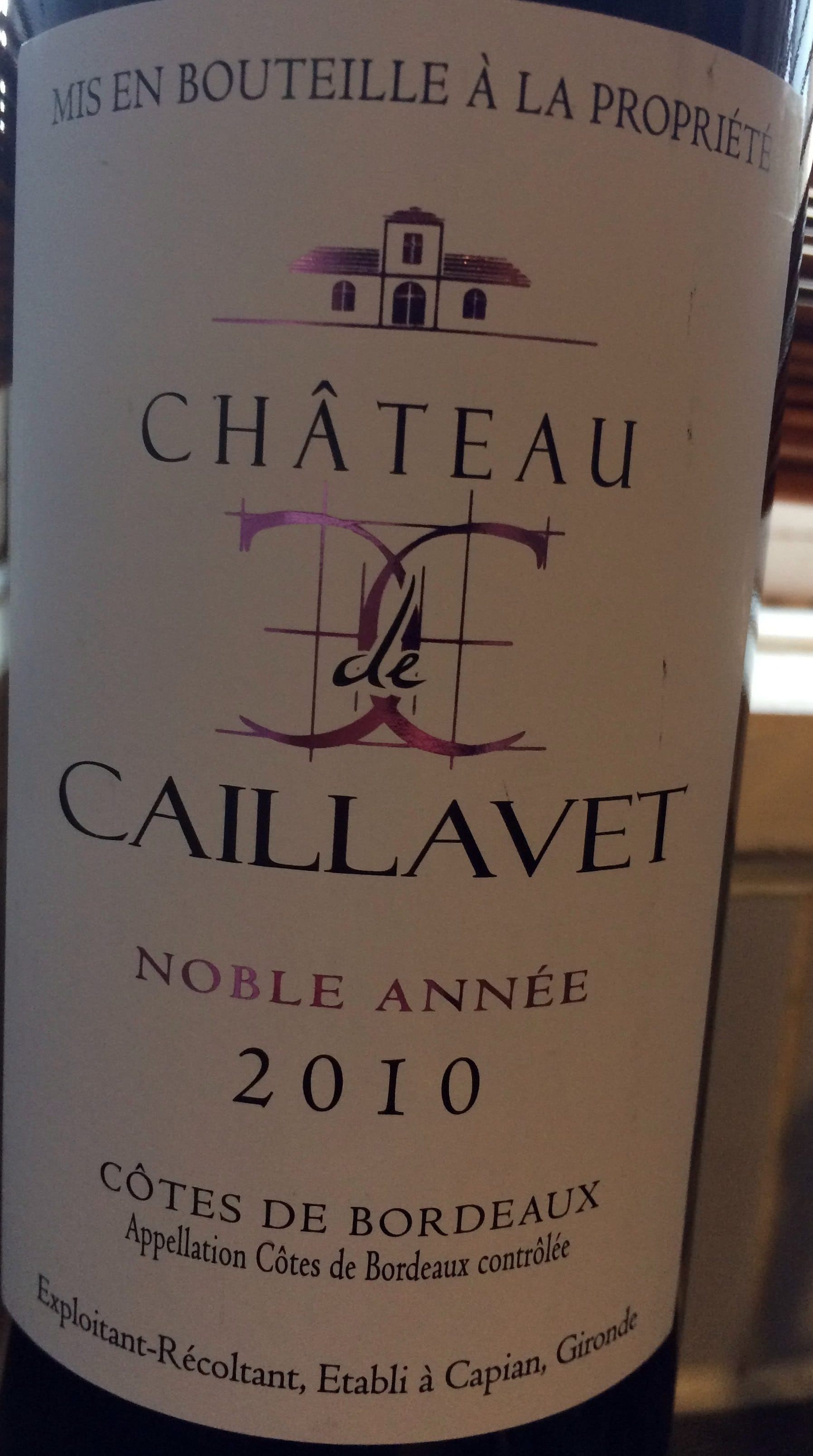 chateau caillavet Chateau Caillavet - 2010 - Côtes de Bordeaux packshot