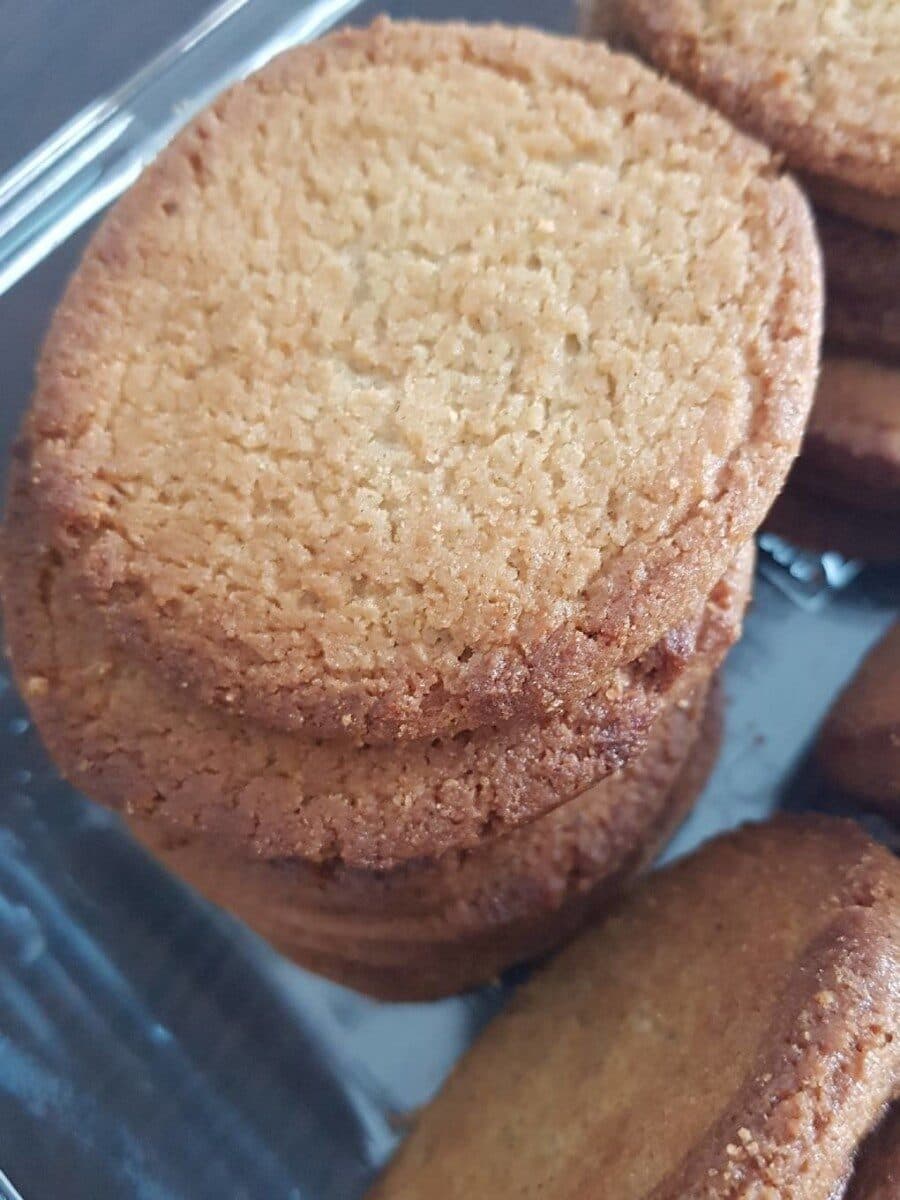 Open Food Facts Biscuits au beurre d'Isigny AOP et à la vanille Bourbon packshot