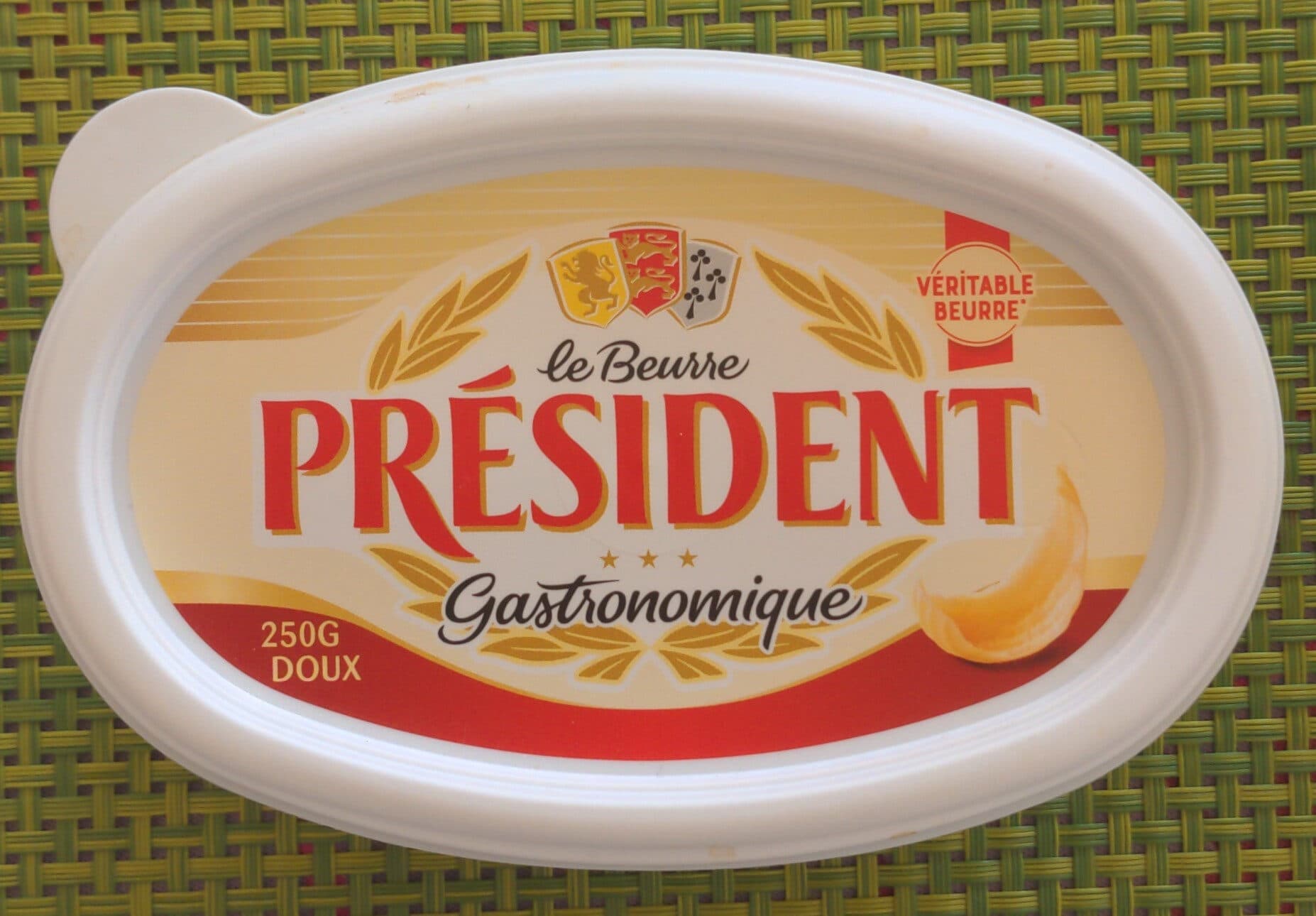 Président Краве масло 82% packshot