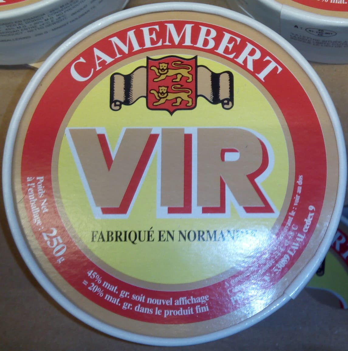 Vir Camembert (20 % MG) packshot