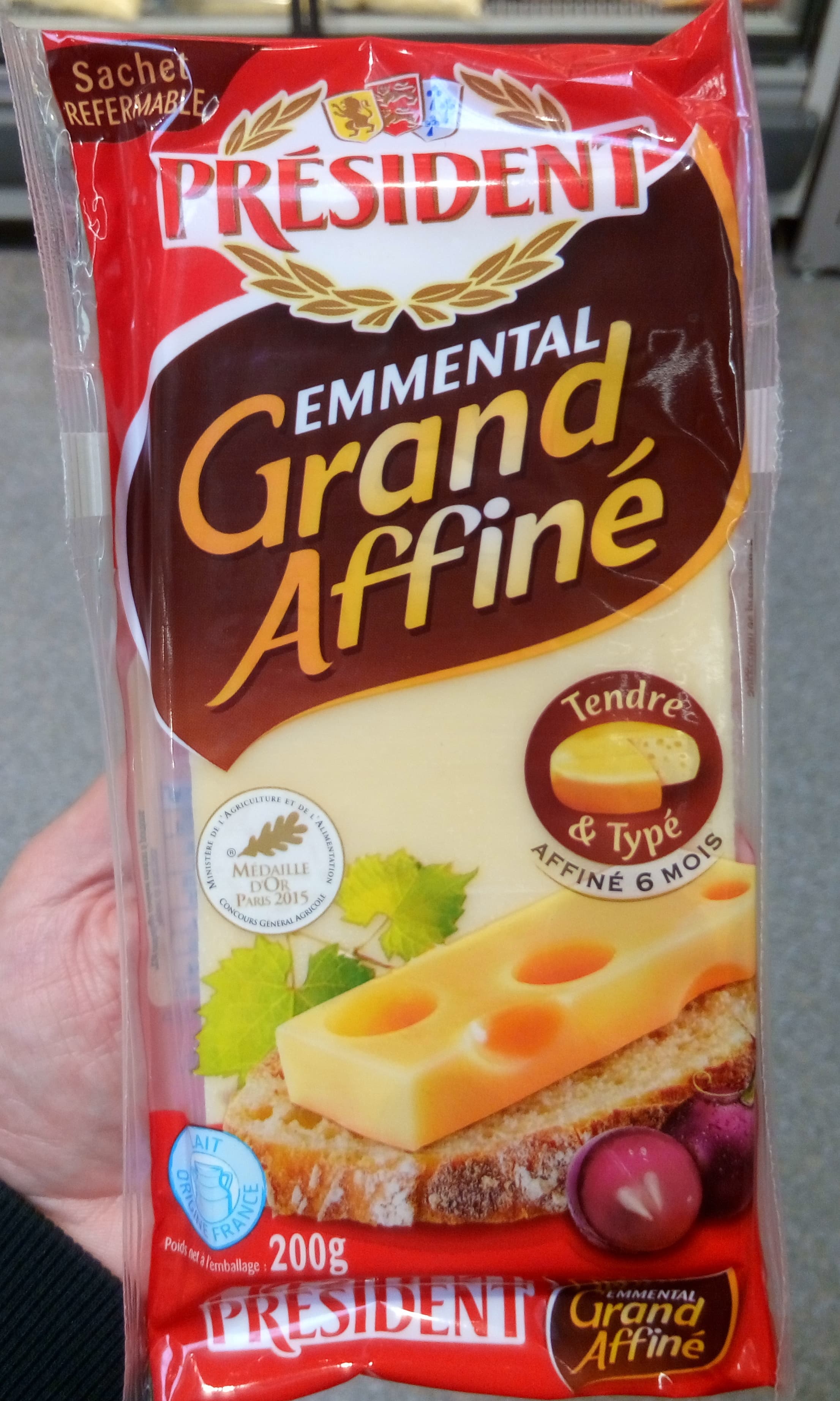 President Emmental Grand Affiné packshot