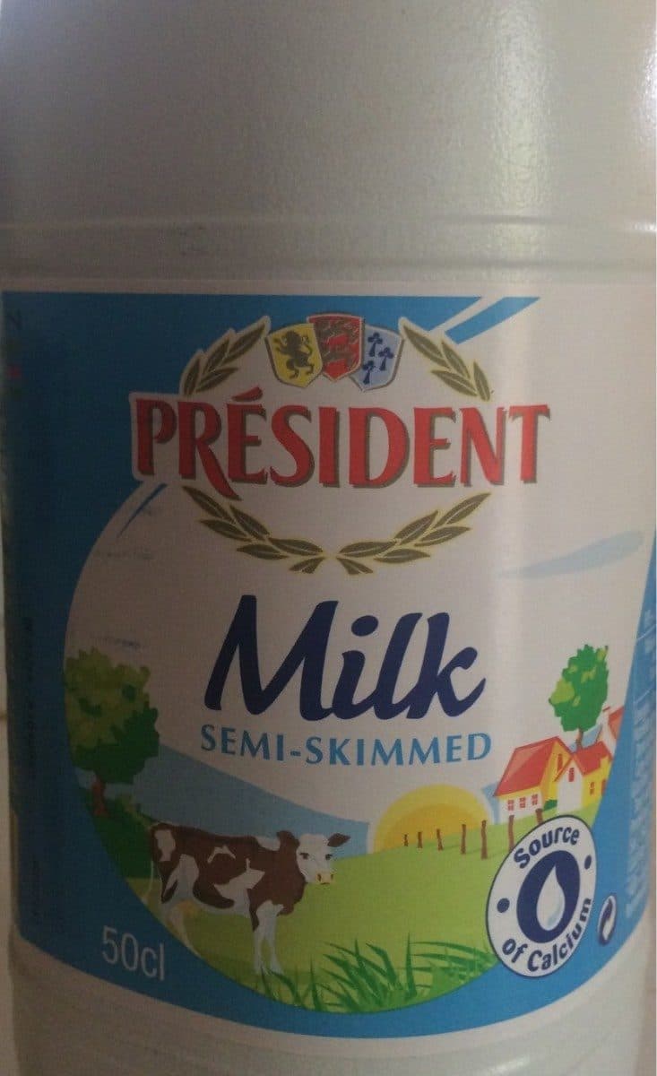 President Lait demi-ecrémé packshot