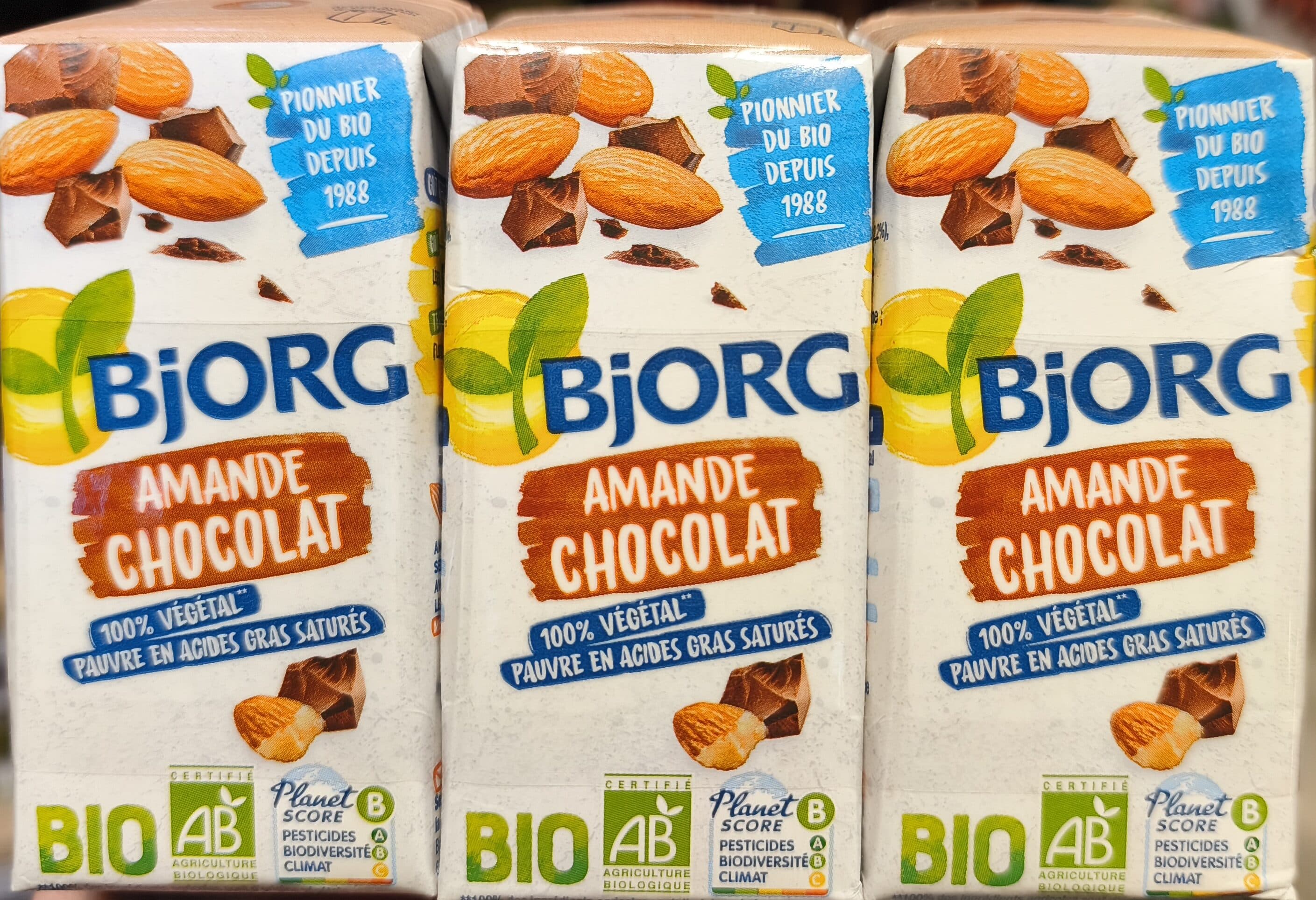 Bjorg Lait d'Amande Chocolat packshot