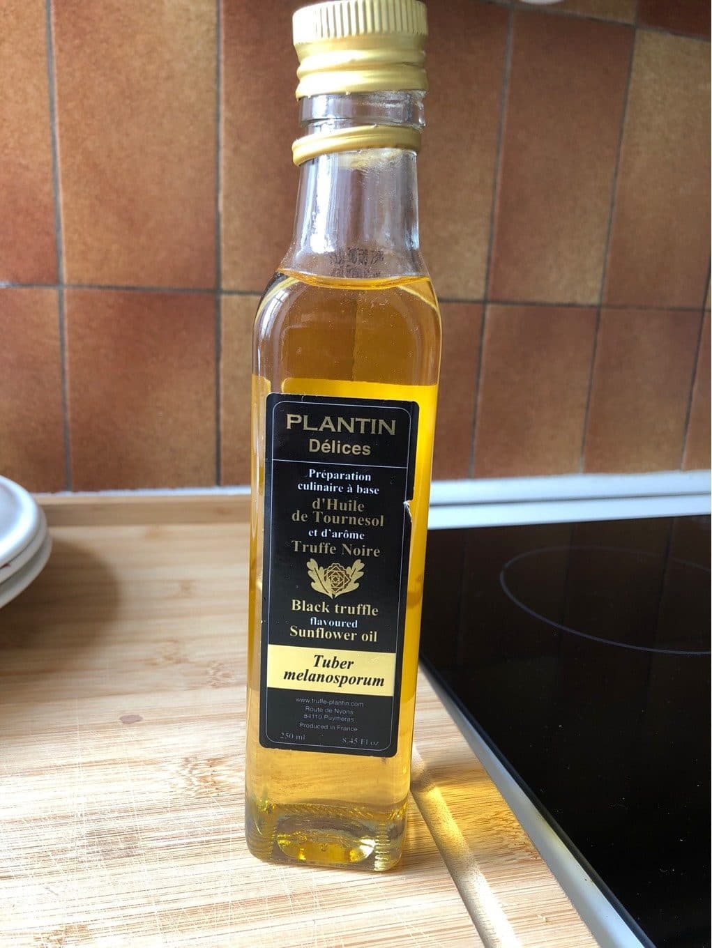Plantin délices Preparation culinaire a base d’huile de tournesol arôme truffe noire packshot