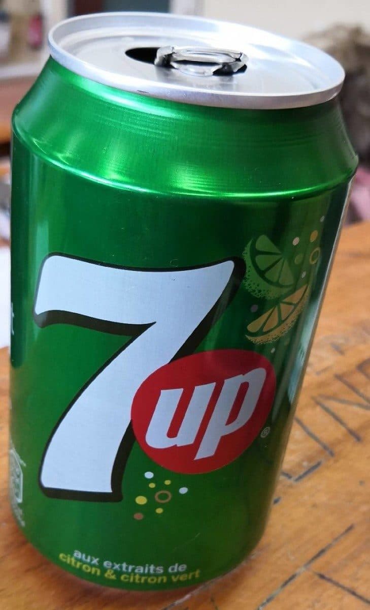 7up 7 Up packshot