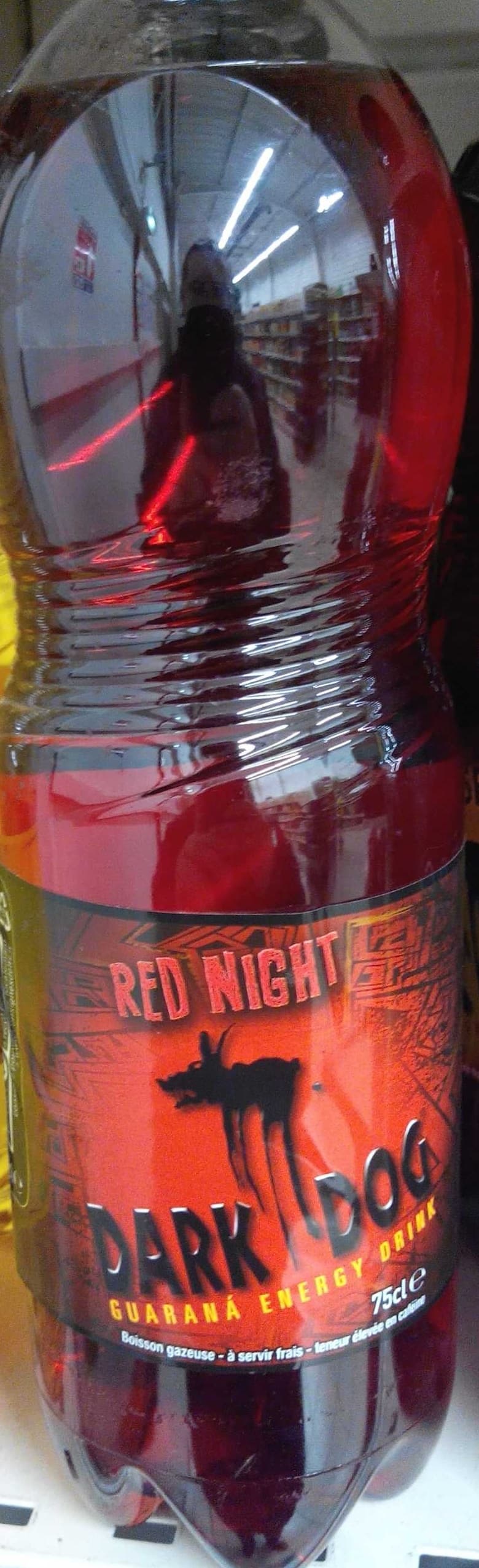 Dark Dog Red Night packshot