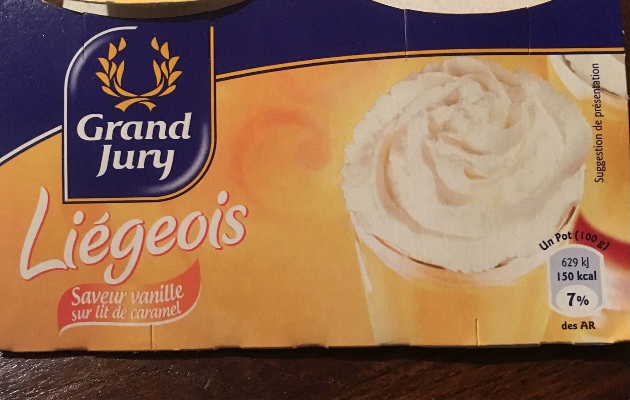 Grand jury Liégeois saveur vanille sur lit de caramel packshot
