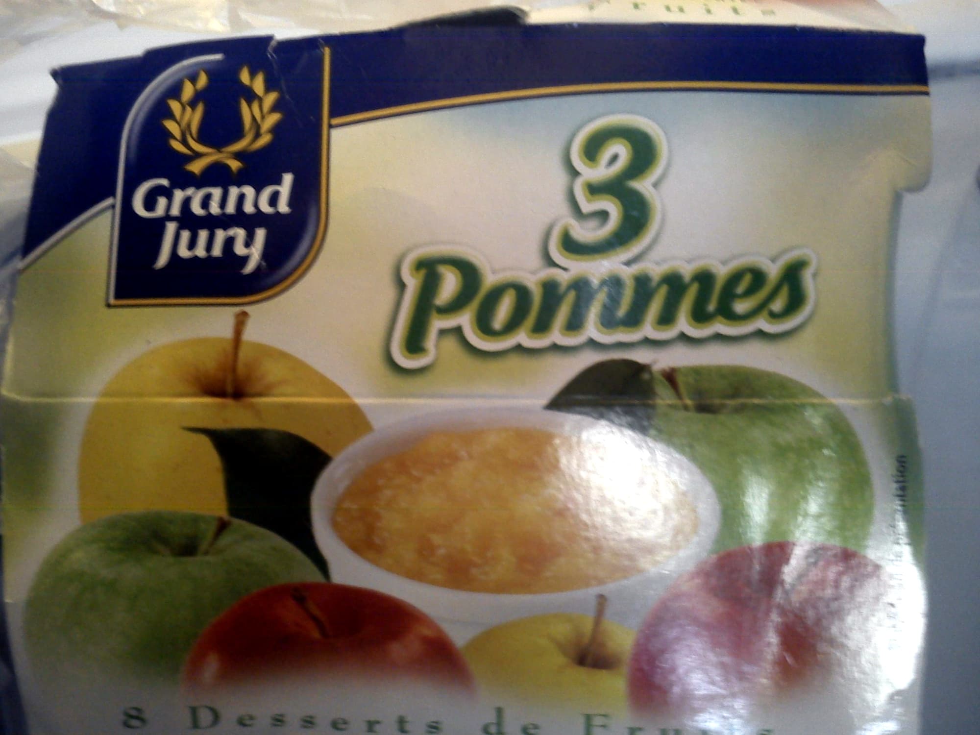 CMI (Carrefour Marchandises Internationales) 8 Desserts de Fruits, 3 Pommes packshot
