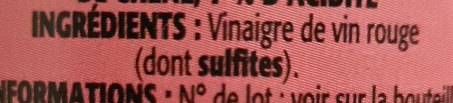 Bouton d'or Vinaigre de Vin rouge Affiné en Fût de Chêne packshot