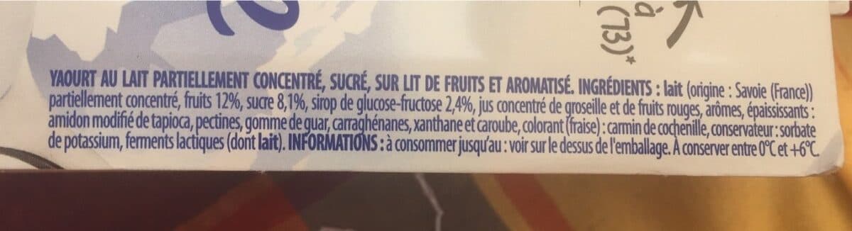 Pâturages Yaourt de Savoie sur lit de fruits packshot