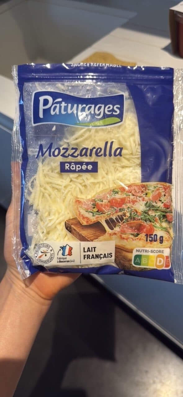 Pâturages Mozzarella râpée packshot