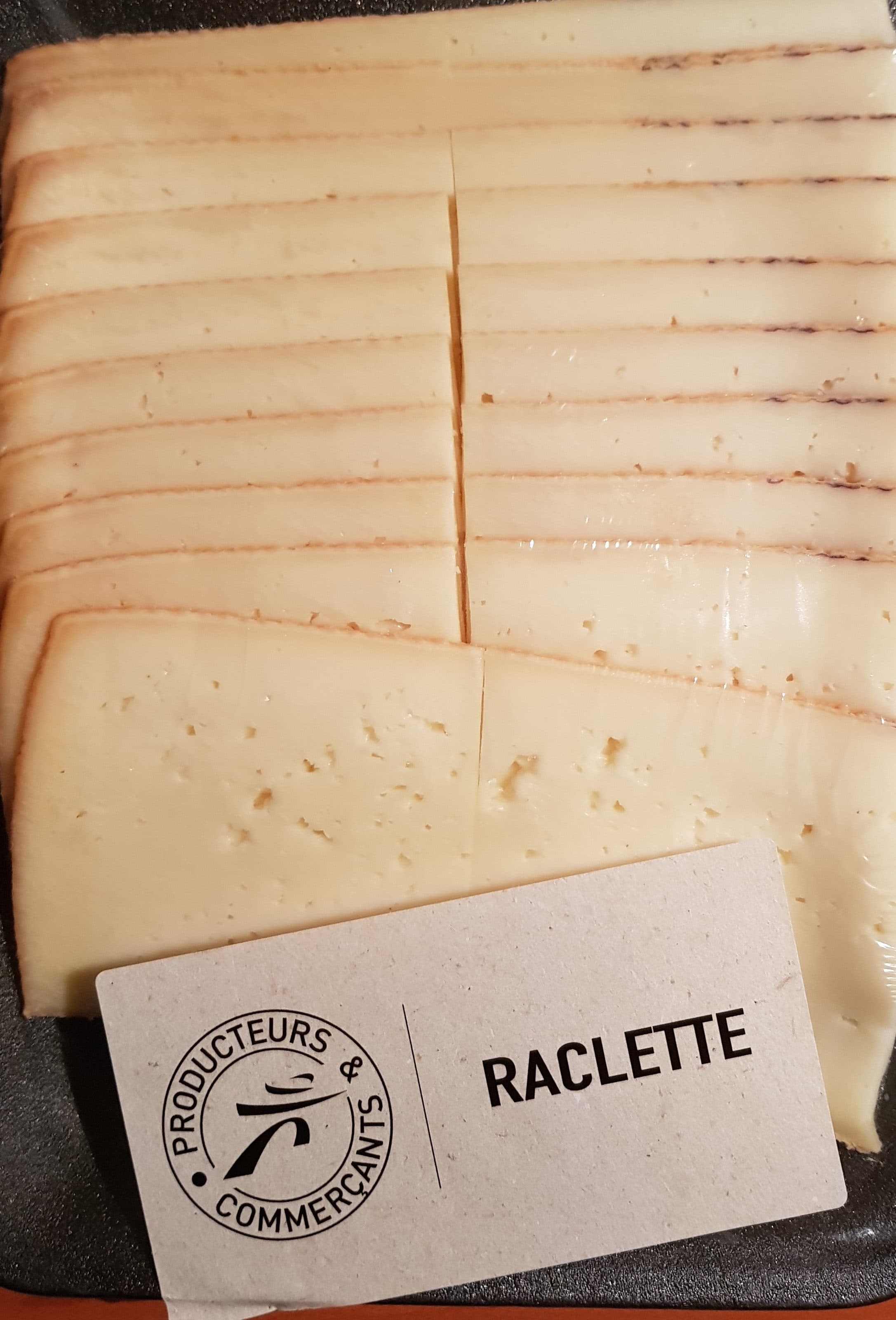 FE P&C Raclette au lait pasteurisé en tranches, nature packshot