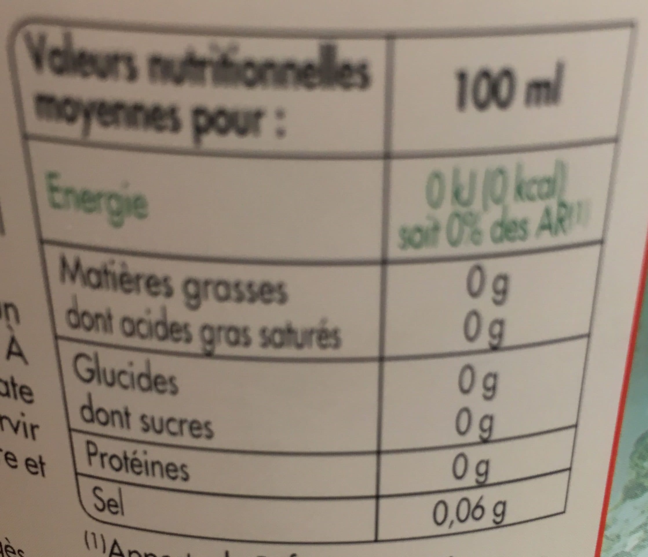 Faustine Eau de source Faustine aromatisée au citron packshot