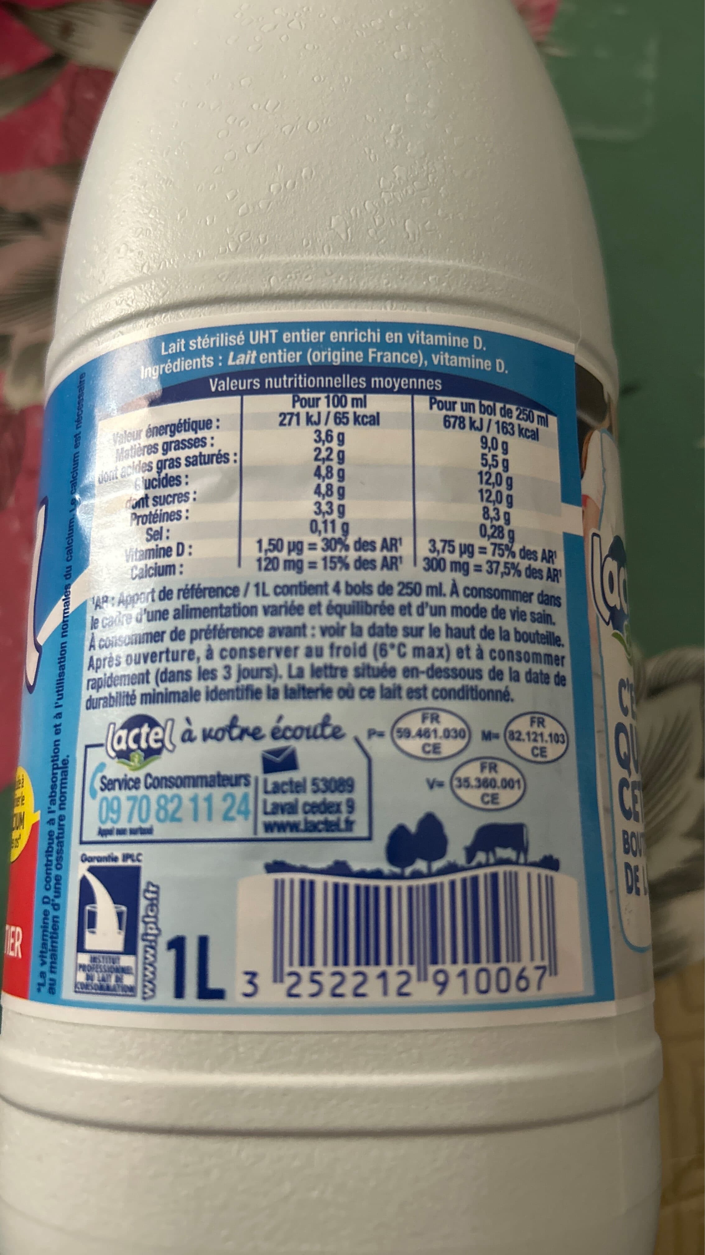 Lactel Lait entier packshot
