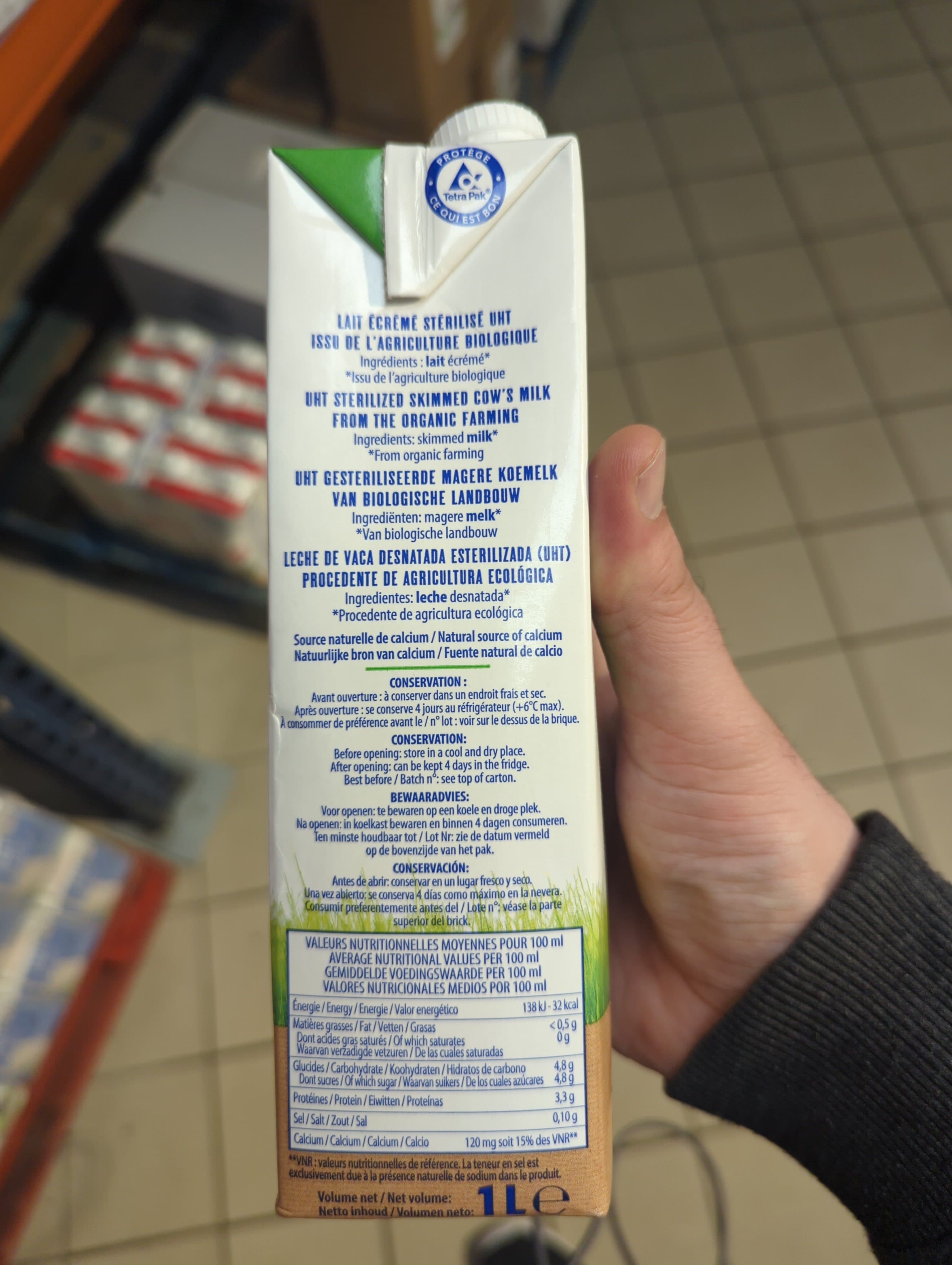 Grandeur Nature Lait bio écrémé packshot