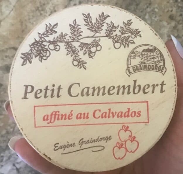 EUGÈNE GRAINDORGE Petit camembert affiné au Calvados packshot