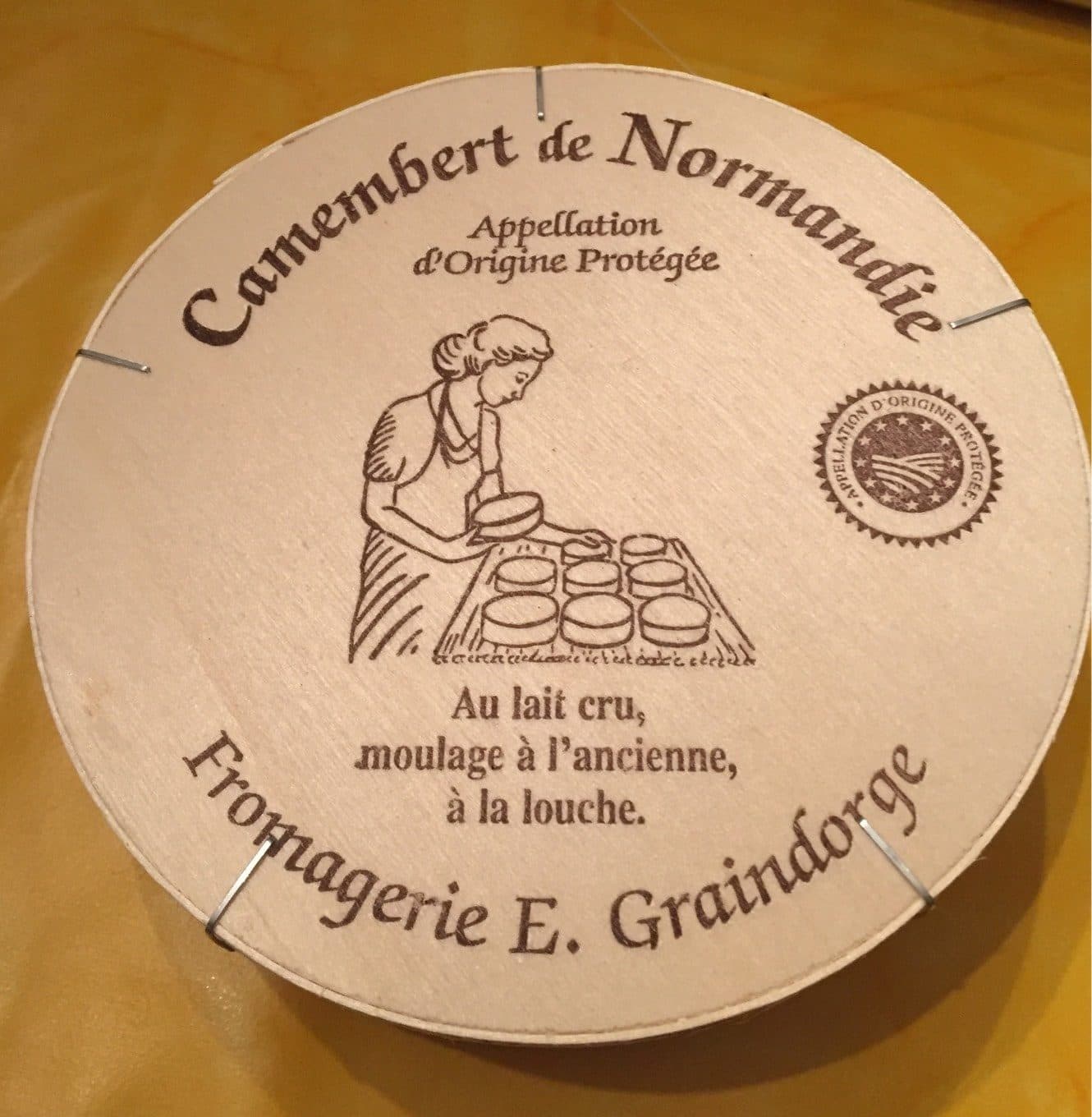 Fromagerie E. Graindorge Camembert de Normandie packshot