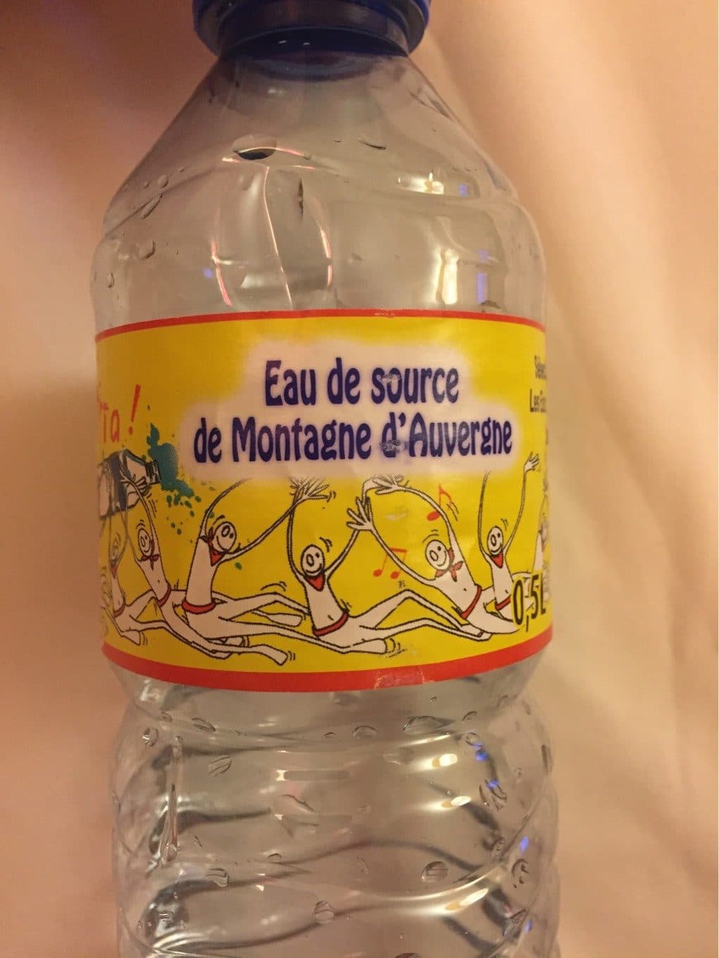 Grand barbier Eau de source de montagne d’auvergne packshot