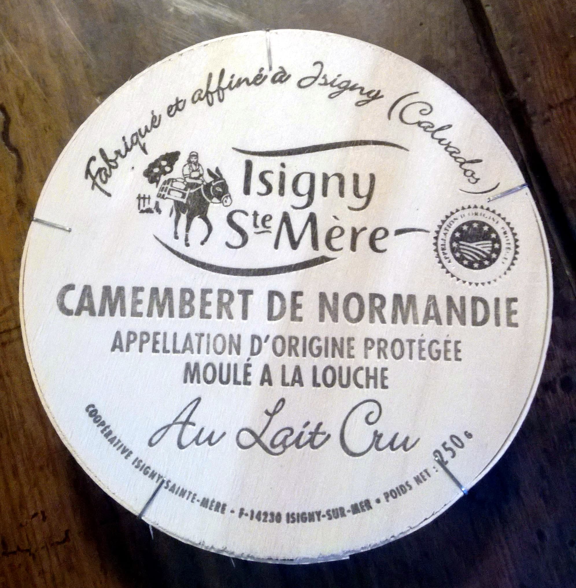 Isigny Ste Mère Camembert de Normandie AOP (22% MG) au lait cru packshot