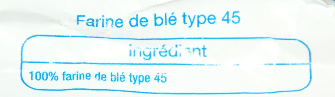 Auchan Farine de blé FLUIDE T45 sans grumeaux packshot