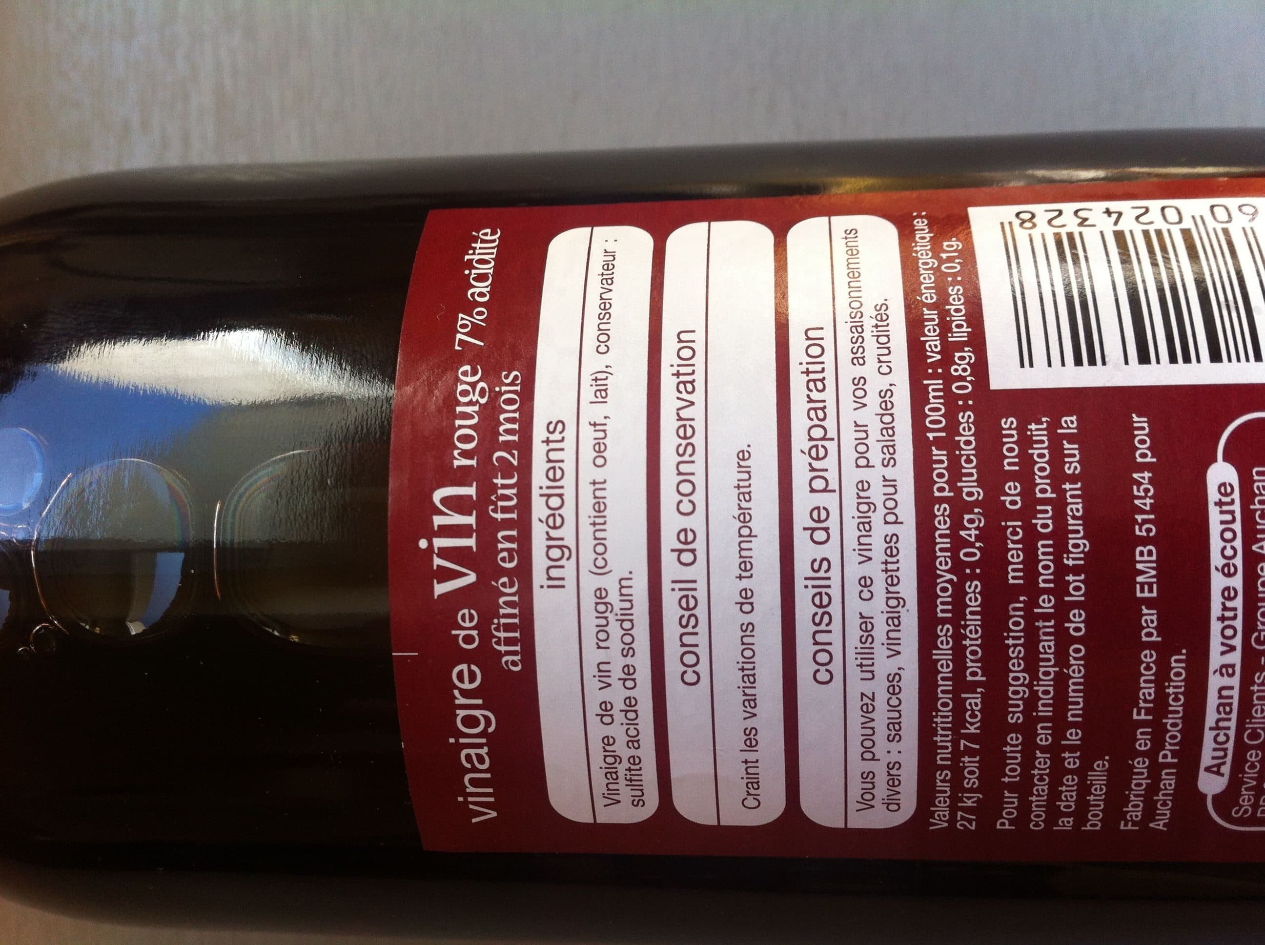 Auchan Vinaigre de vin rouge affiné 2 mois en fût de chêne 7% d'acidité packshot