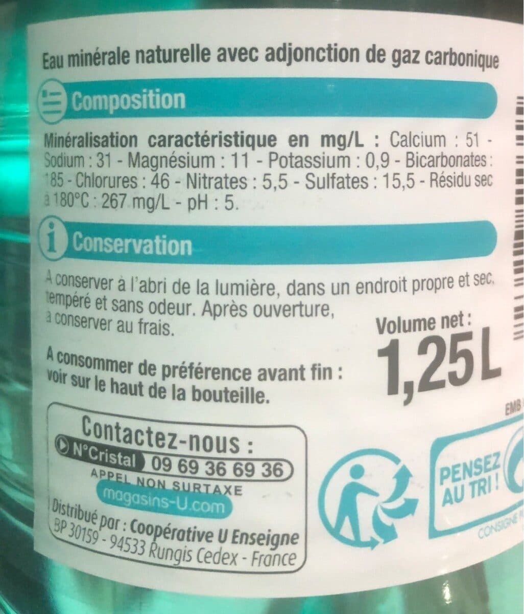 U Eau pétillante packshot