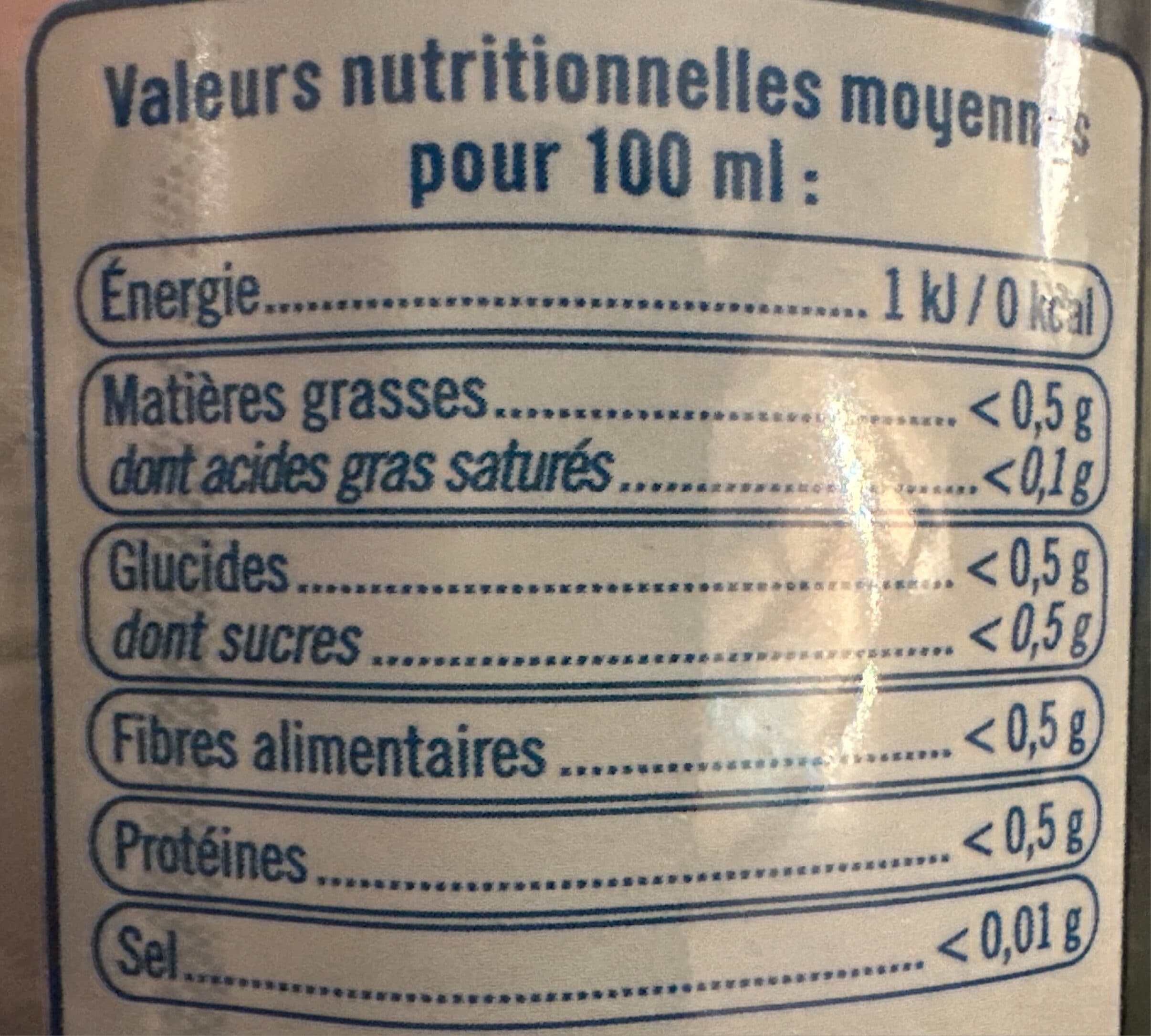 U Boisson gazeuse à base d'eau minérale naturelle pétillante saveur citron-citron vert zéro sucre 1L packshot