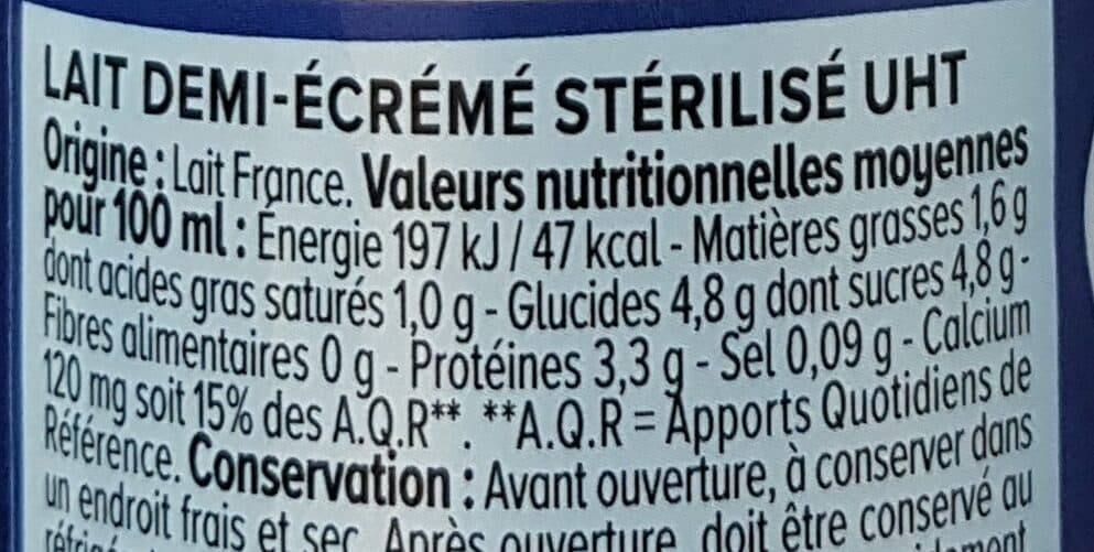 U Lait demi-écrémé packshot