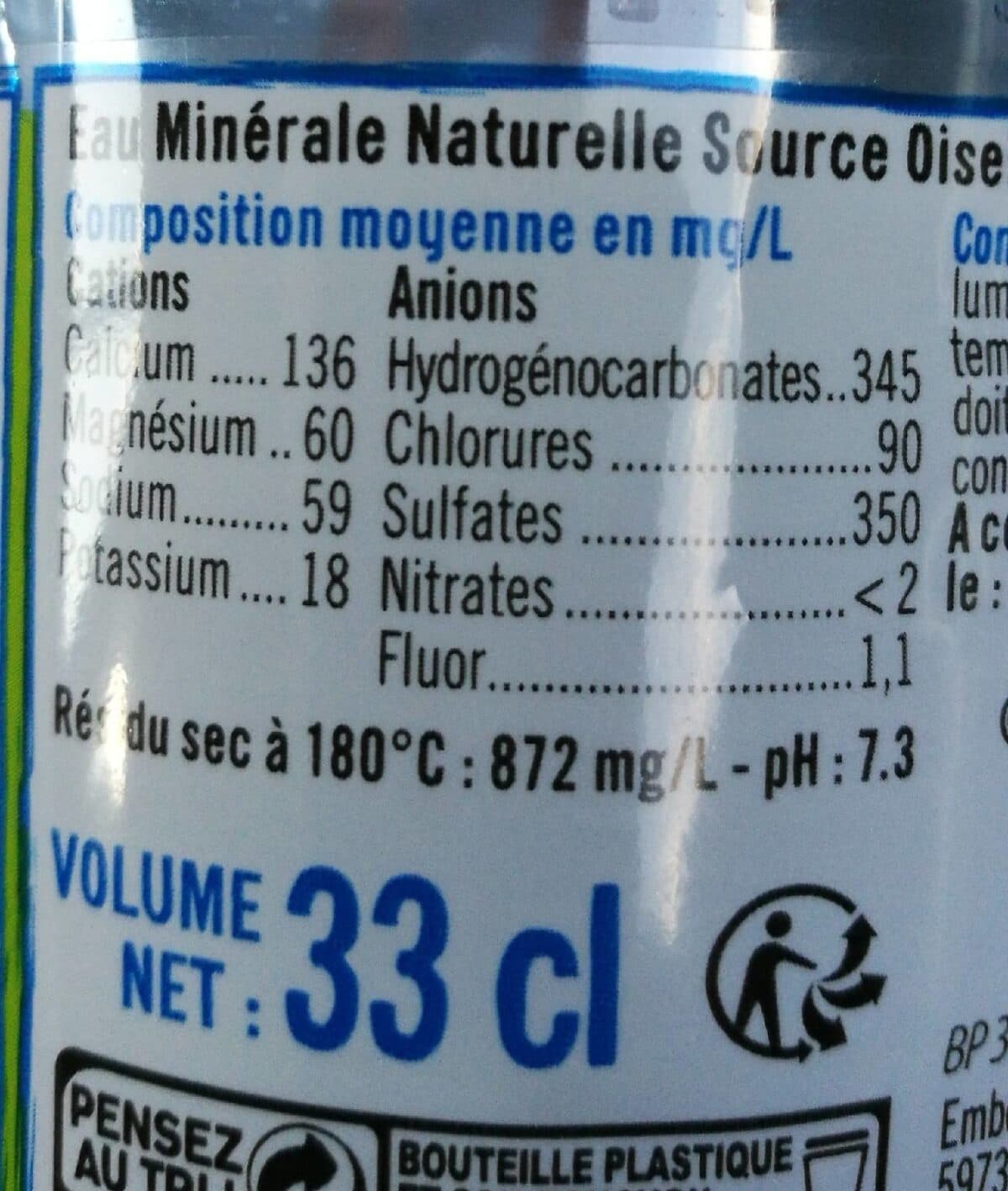 U Eau minerale naturelle packshot