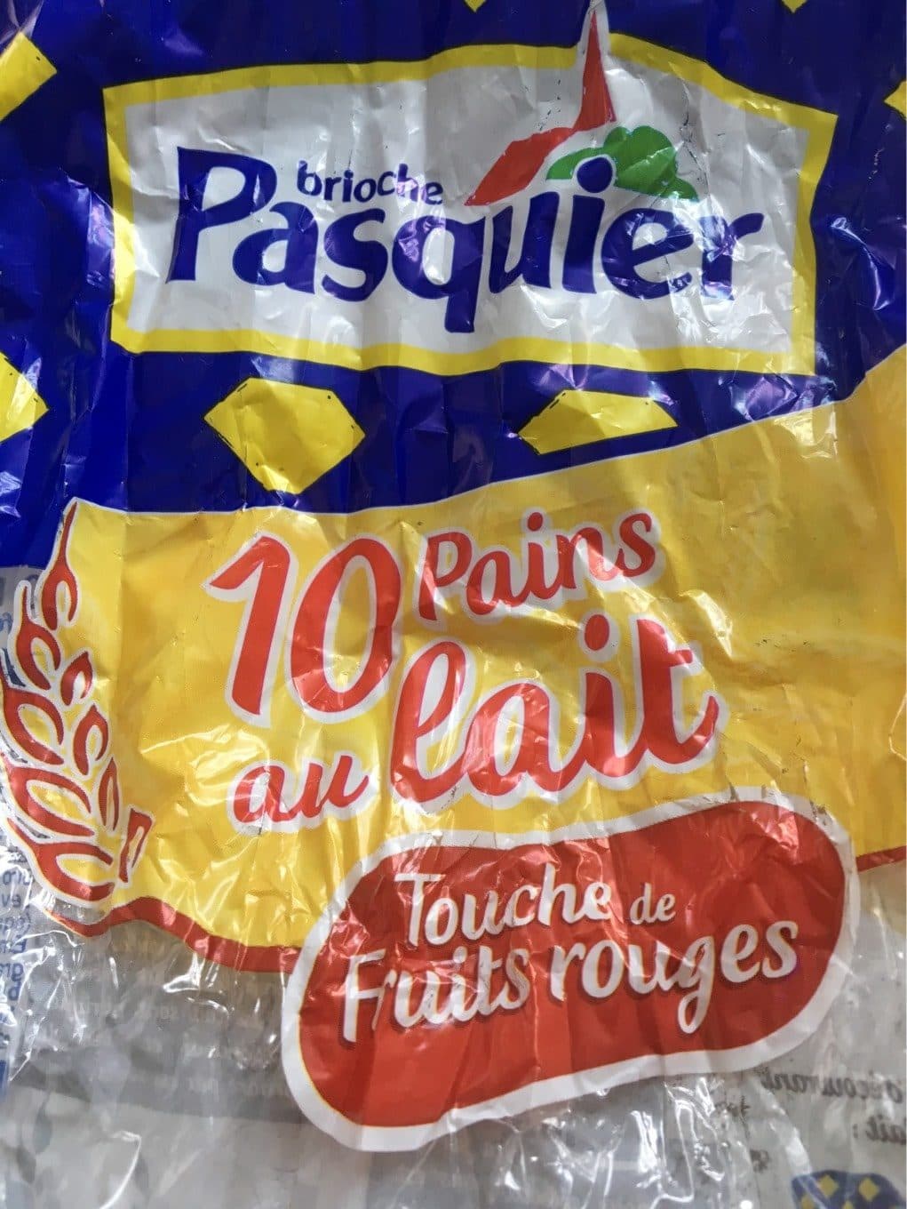 Pasquier Pains au lait touche de fruits rouge packshot