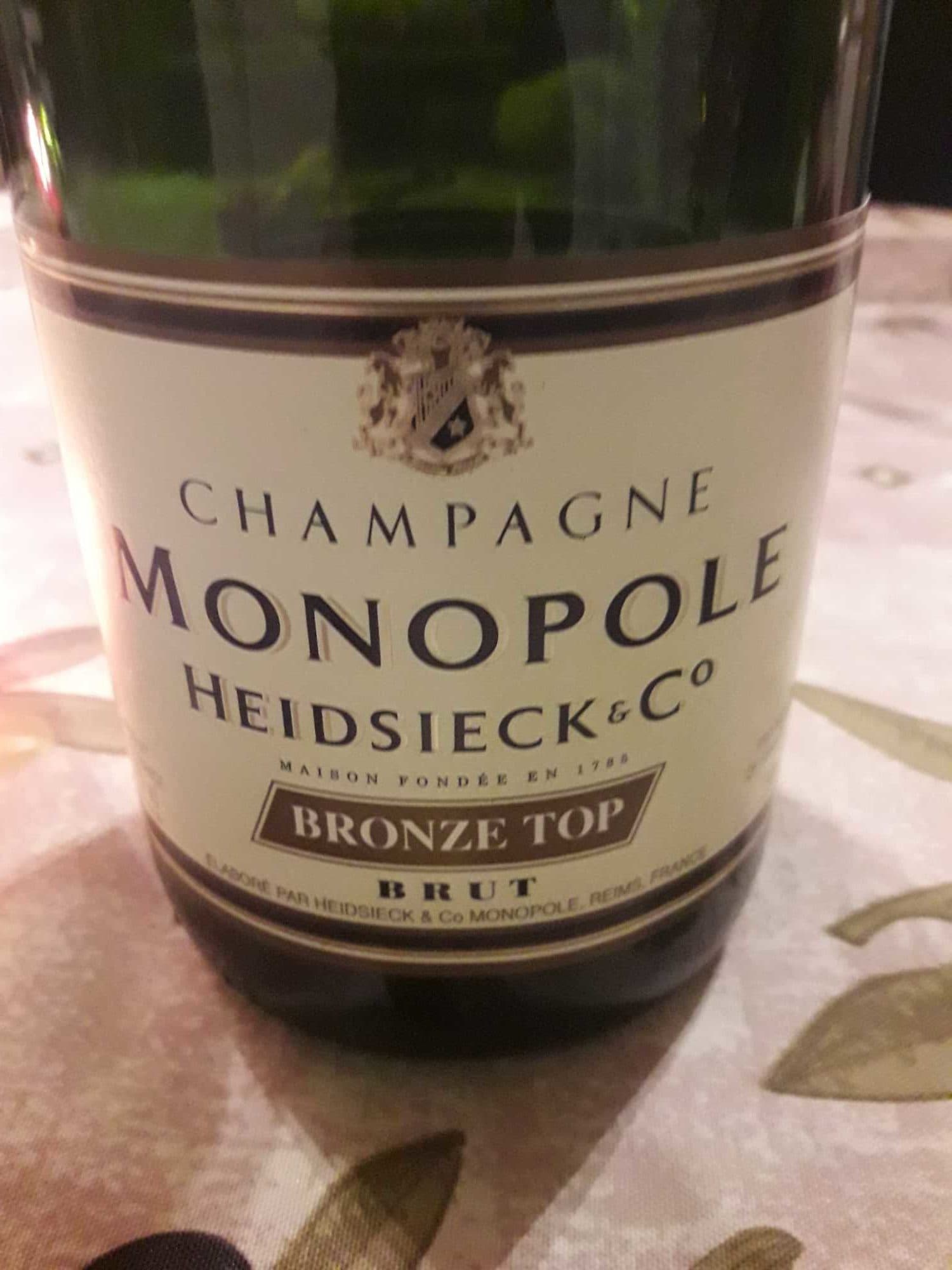 Heidsiek°co Heidsieck Bronze top brut packshot