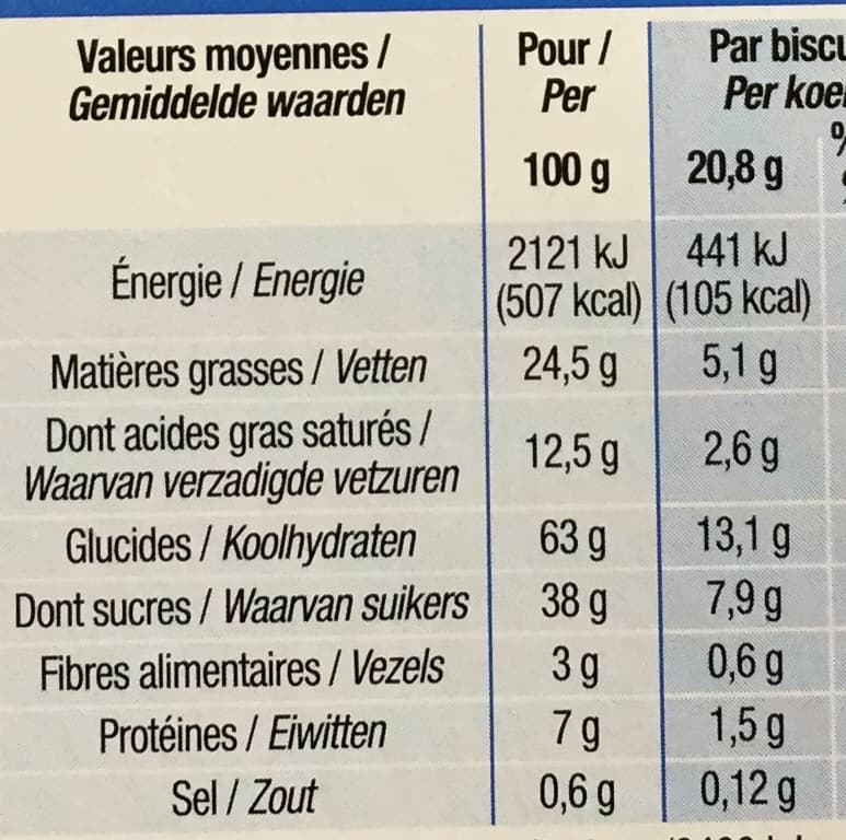 Cora Biscuits fourrés sur chocolat au lait packshot