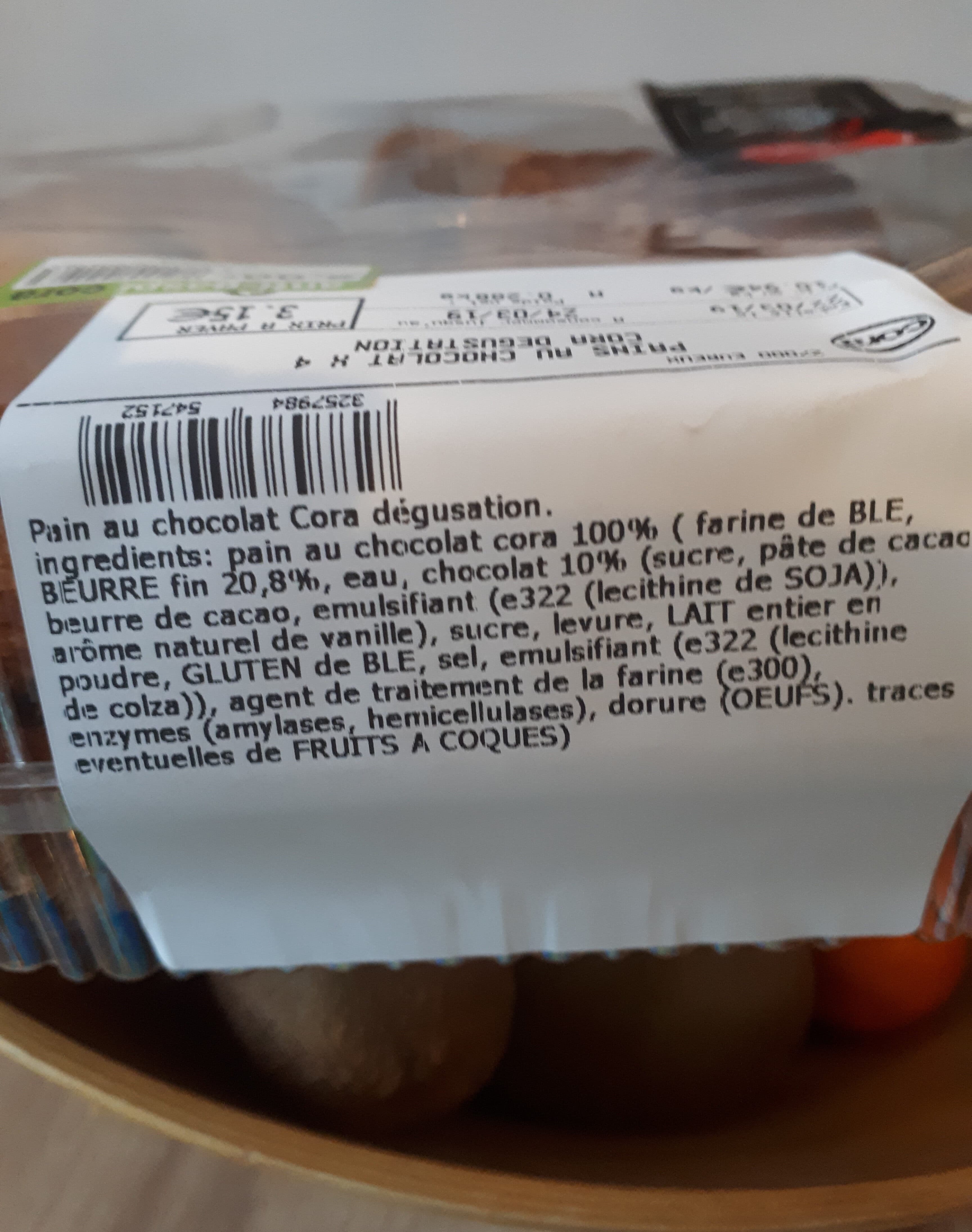 Cora Pains au Chocolat packshot