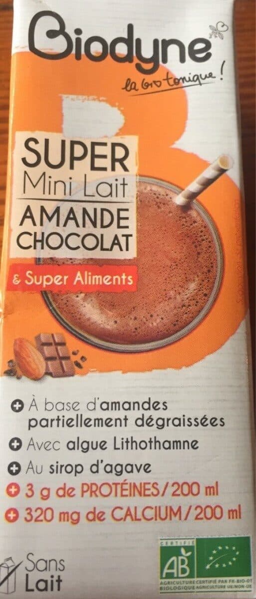 Biodyne Super mini lait amande chocolat & super aliments packshot