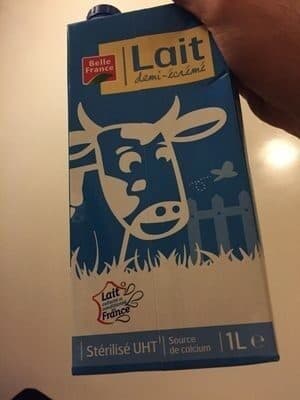 Belle france Lait demi-écrémé packshot