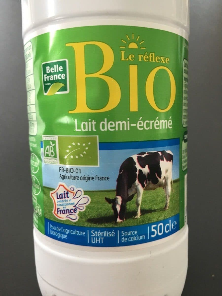 Belle France Lait demi-écrémé packshot
