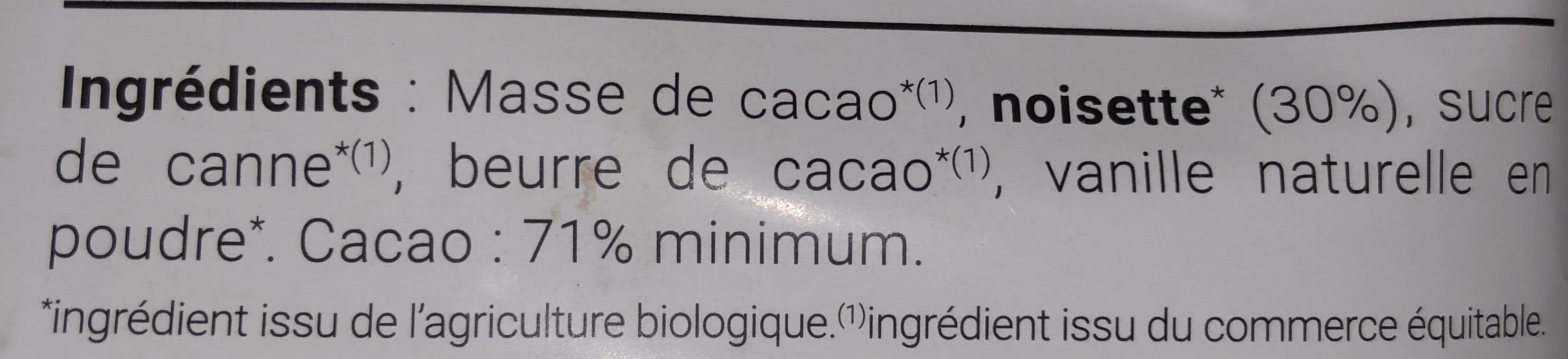La fabrique des Pyrénées Chocolat traditionnel noir noisettes packshot