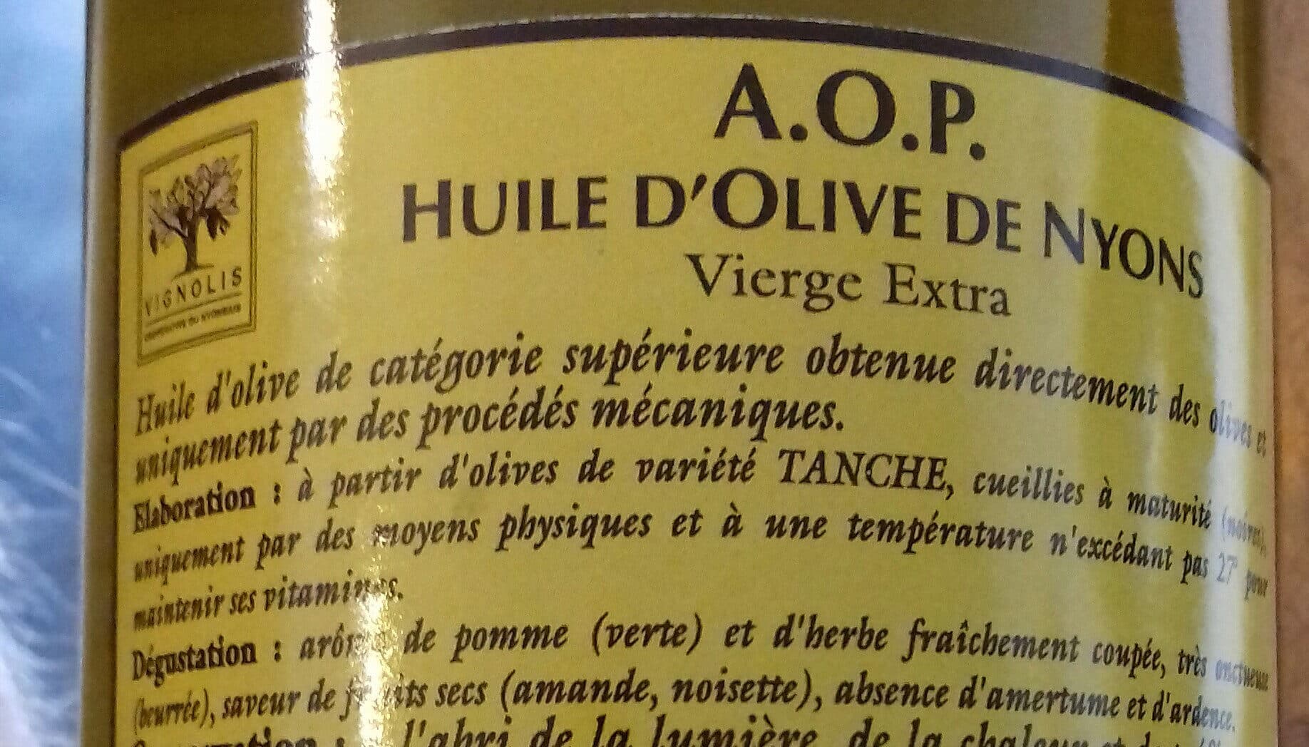 Fruit d'olivier Huile d'olive de Nyons packshot