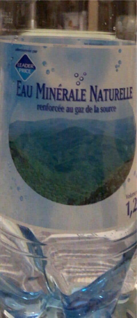Leader Price Eau minérale naturelle renforcée au gaz de la source packshot