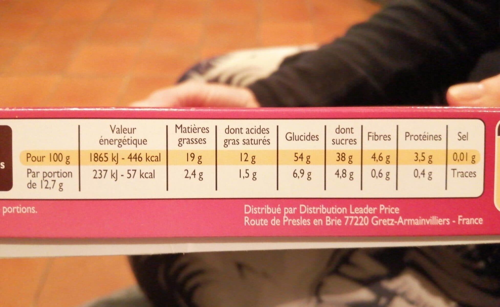 Trocadero Cerise liqueur packshot