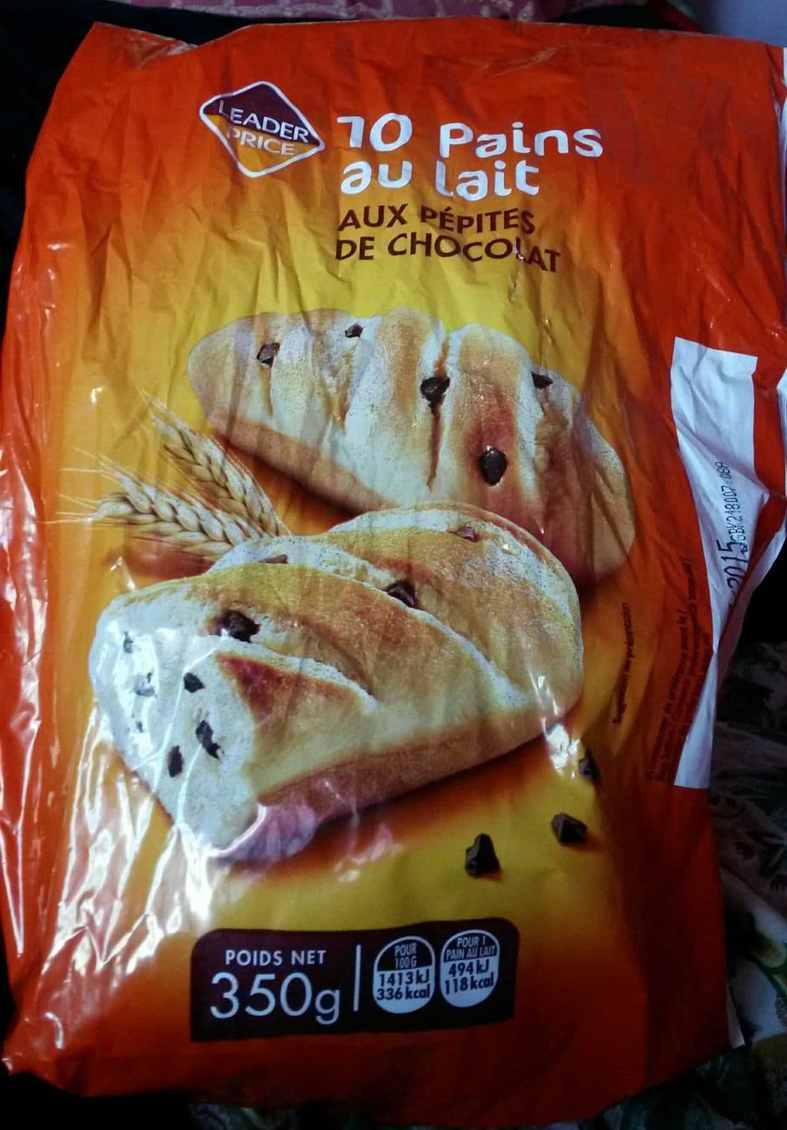Leader Price 10 Pains au lait aux pépites de chocolat packshot
