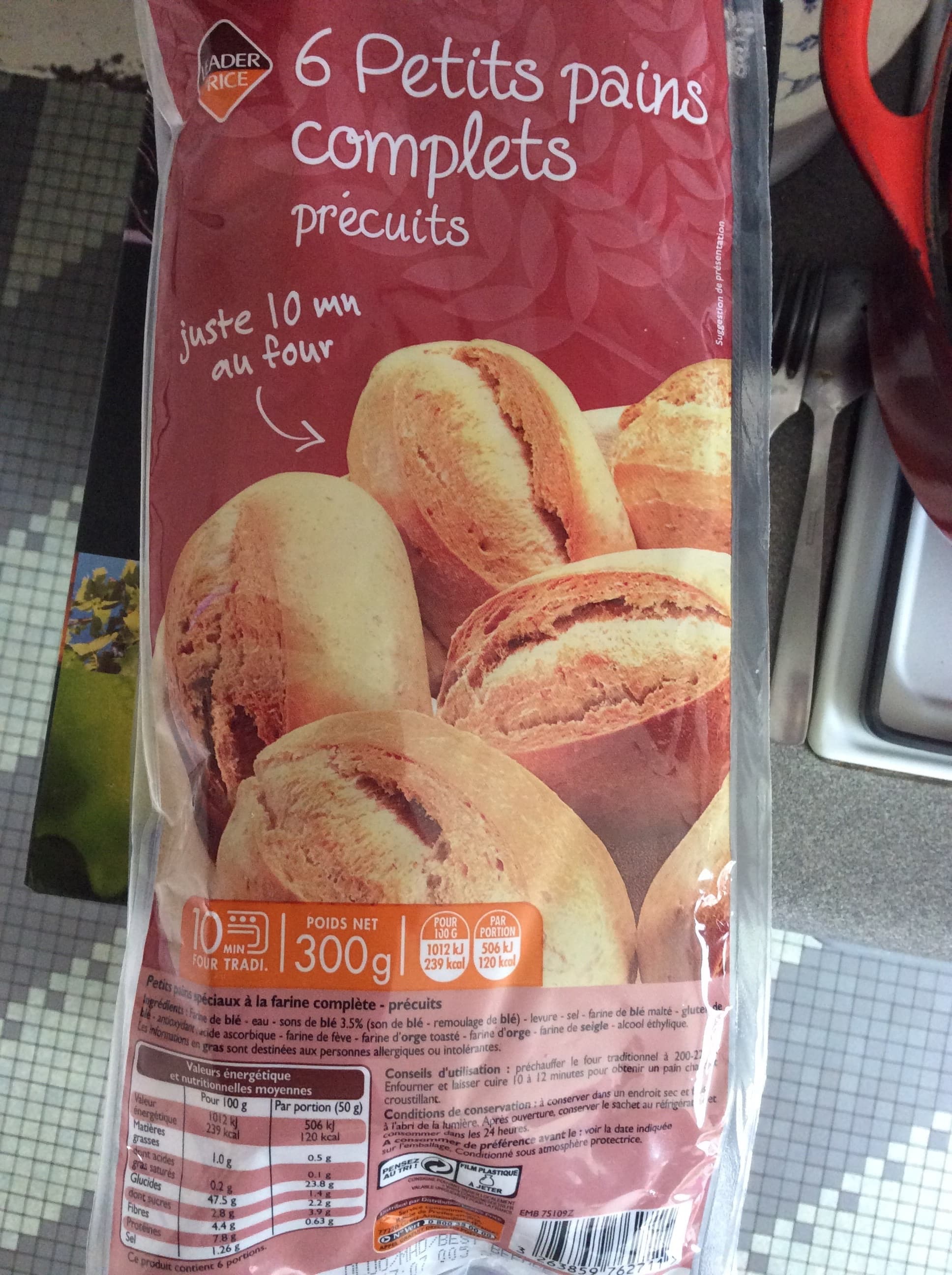 Leader Price 6 petits pains complets précuits packshot