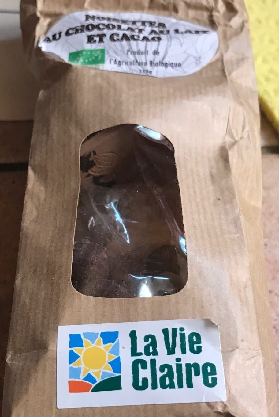 La Vie Claire Noisettes au chocolat au lait et au cacao packshot