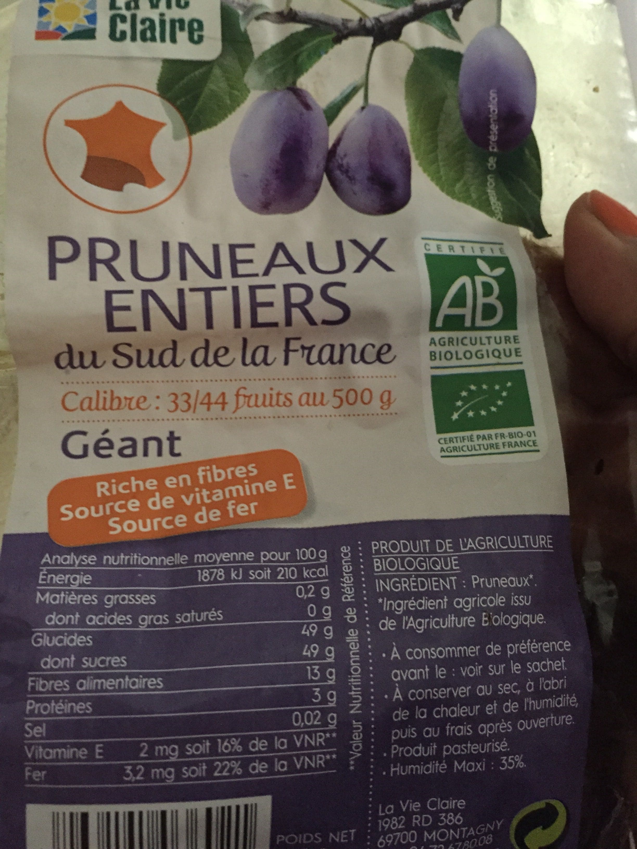La Vie Claire Pruneaux Entiers du Sud de la France packshot