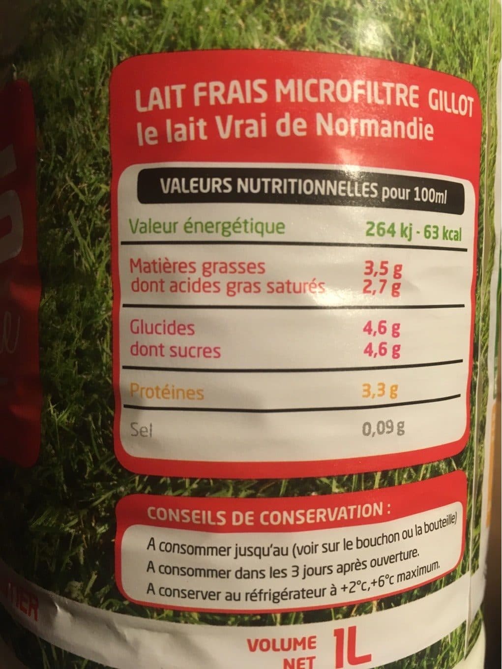 Gillot Lait frais entier de Normandie, la bouteille de 1 l packshot