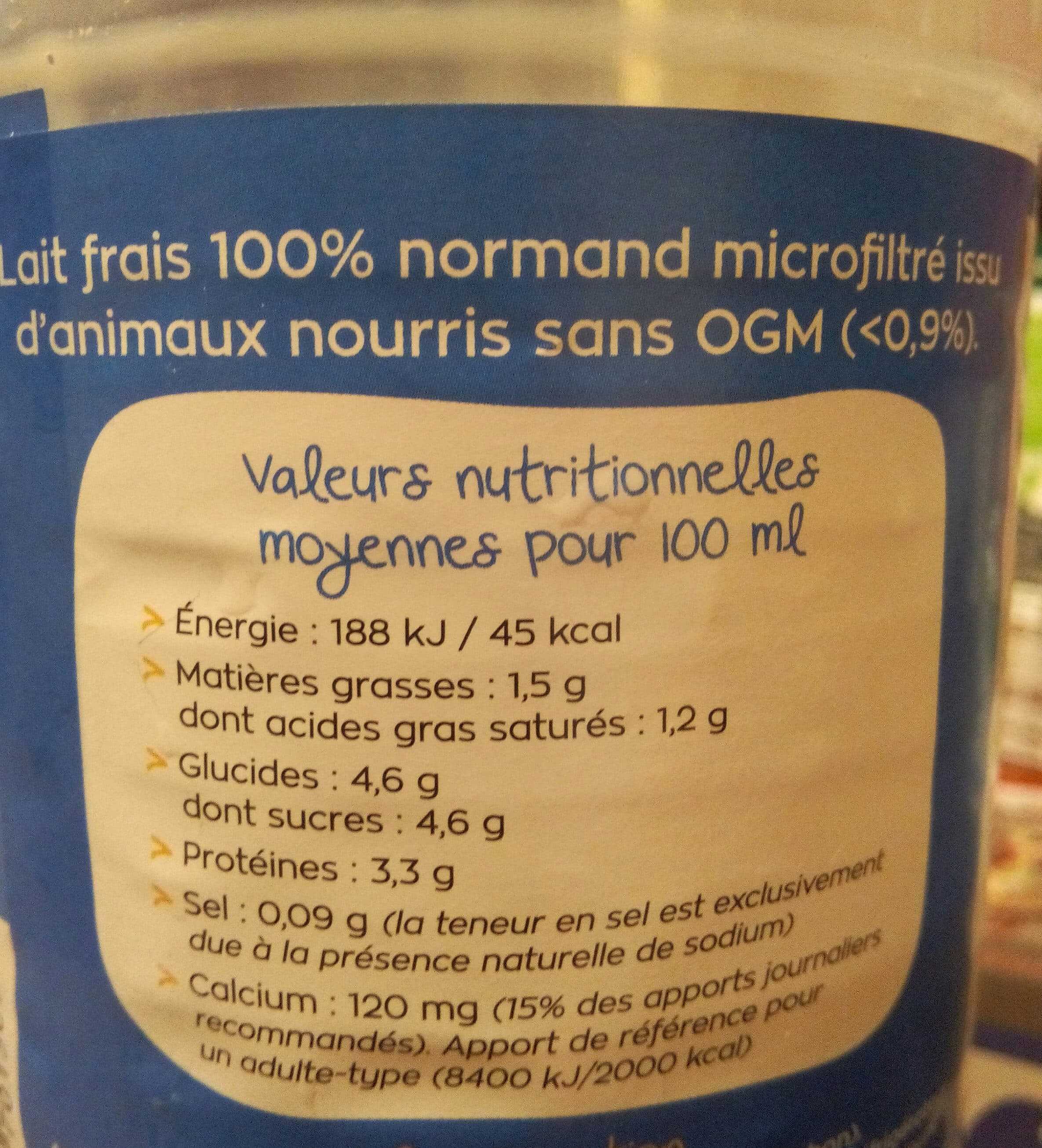 Gillot Lait frais 100% Normand packshot